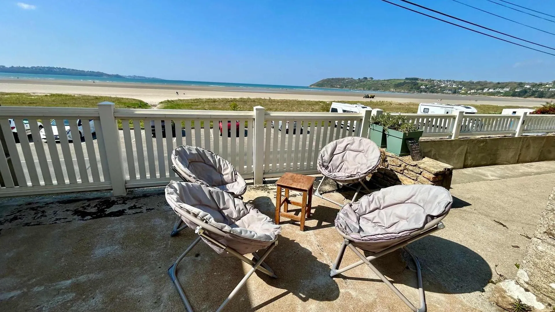 Charming Seaside Family Home - Sleeps 8 Saint-Michel-en-Grève